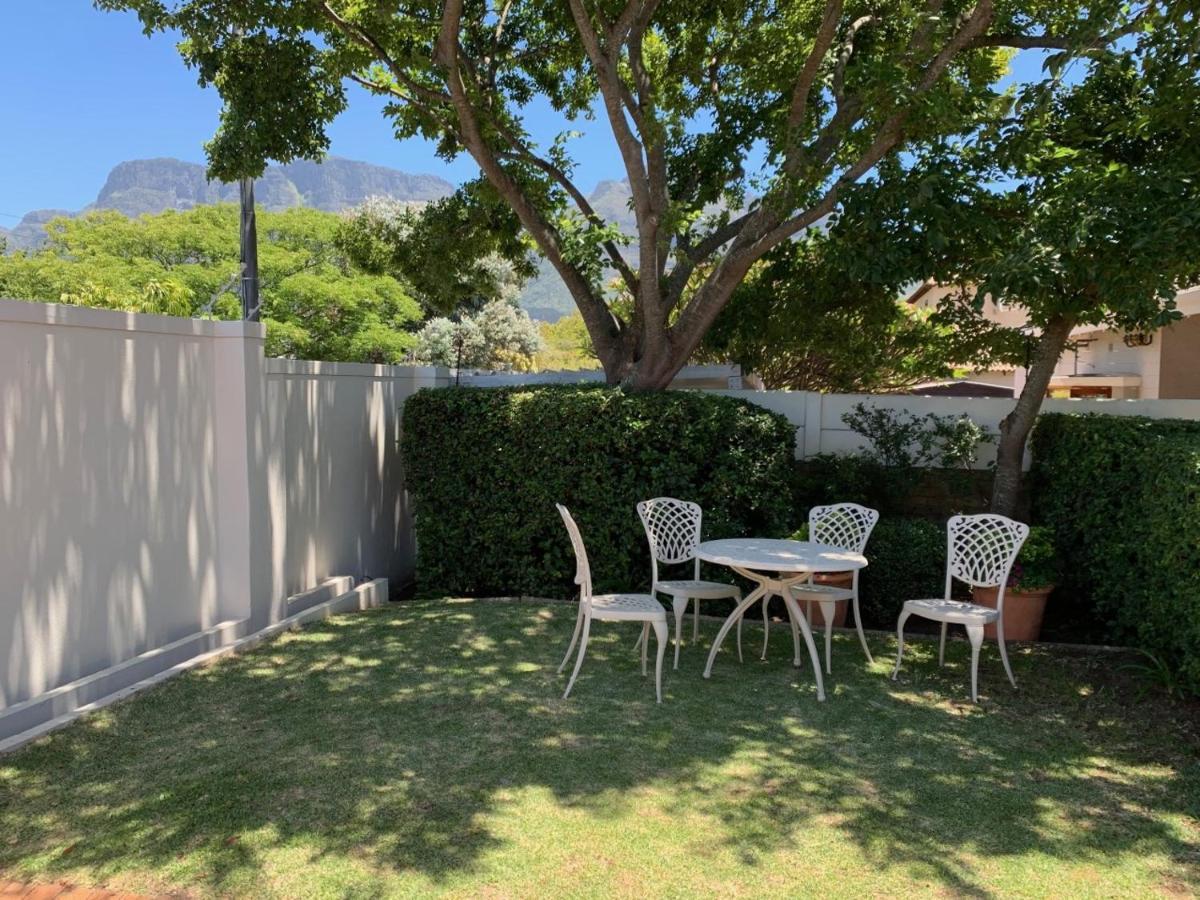 קייפטאון Squirrels Way Cottages מראה חיצוני תמונה
